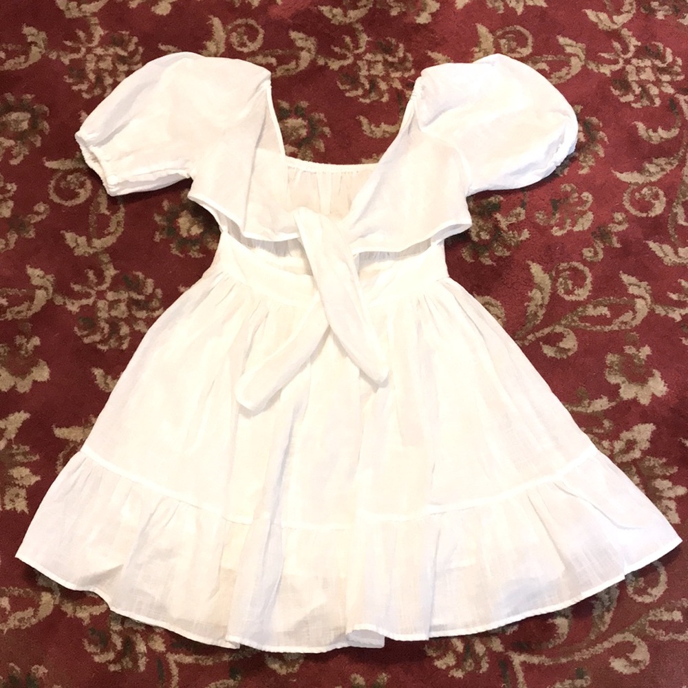 White Dress or Tunic Top. - Picture 4 of 5